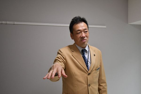 ディアレイシャス両国