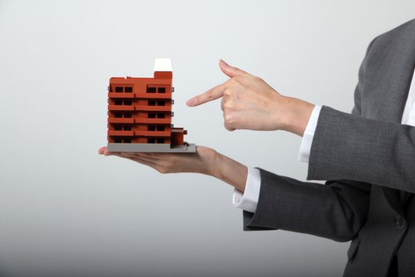 30代こそ取り組むべきマンション経営!「金持ちの高齢者がやるもの」は間違い?