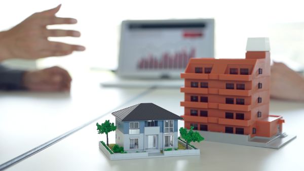 30代こそ取り組むべきマンション経営!「金持ちの高齢者がやるもの」は間違い?